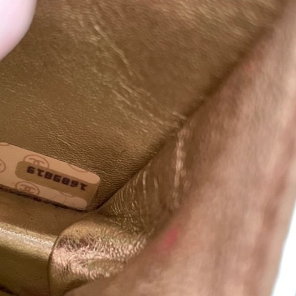 Chanel Mini Matelasse Gold chain shoulder bag - Picture 8 of 8